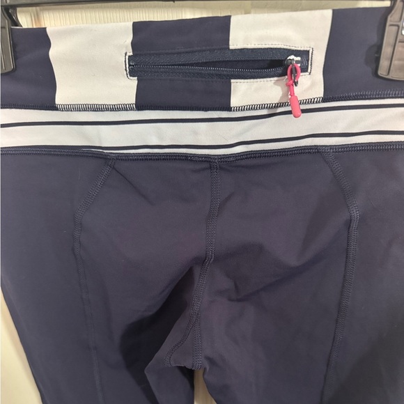 Lululemon Run: Inspire Crop II Deep Indigo / Wide Bold Stripe White Deep Indigo - Picture 7 of 13